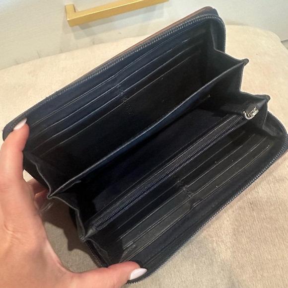 Coach zipper wallet - Picture 4 of 12